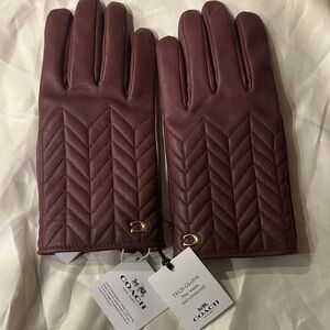 Coach Wine Quilted Sheep Leather Tech Gloves w/Wool Lining